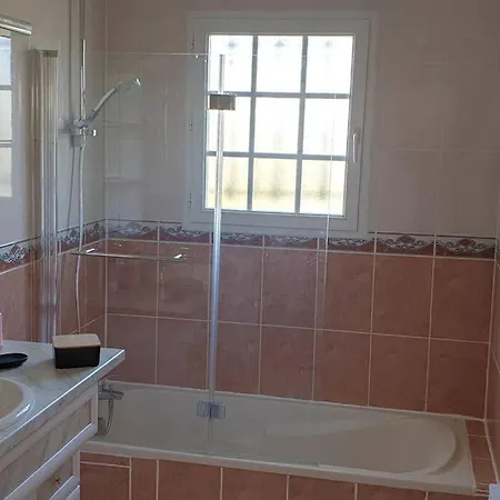 Le Bellevue A 1 H 30 De Paris Et 20 Km De Troyes * Estissac